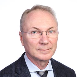 Head shot of Igor Efimov