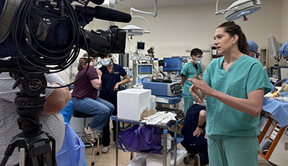 Jacqueline Burke speaks to a WGN reporter about her research to rehabilitate livers to make them transplantable.